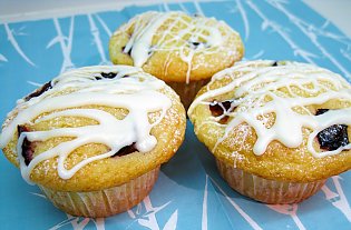 Kirsch- Marzipan- Muffins